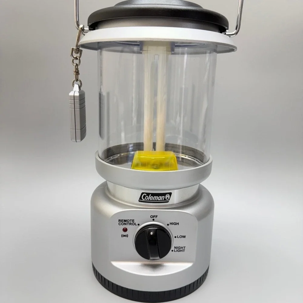 COLEMAN Florescent Lantern Battery‎ Powered Remote Control Includes D Batteries